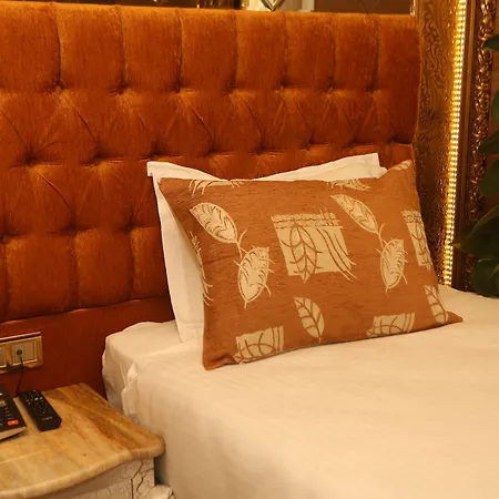 Laleli Blue Marmaray